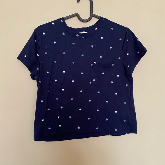 Tshirt with cute little boats - Picture 1 of 2